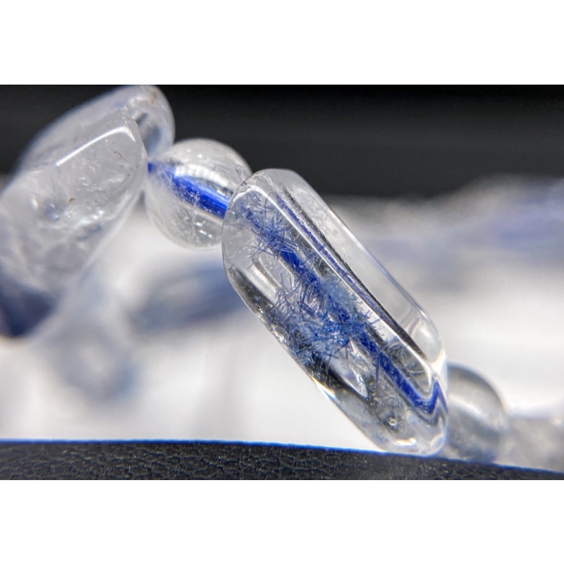 藍線石 水晶 隨形 天然無染色 透體 淡藍色 藍色絨毛 稀有礦物 散珠 單顆賣 藍線石水晶