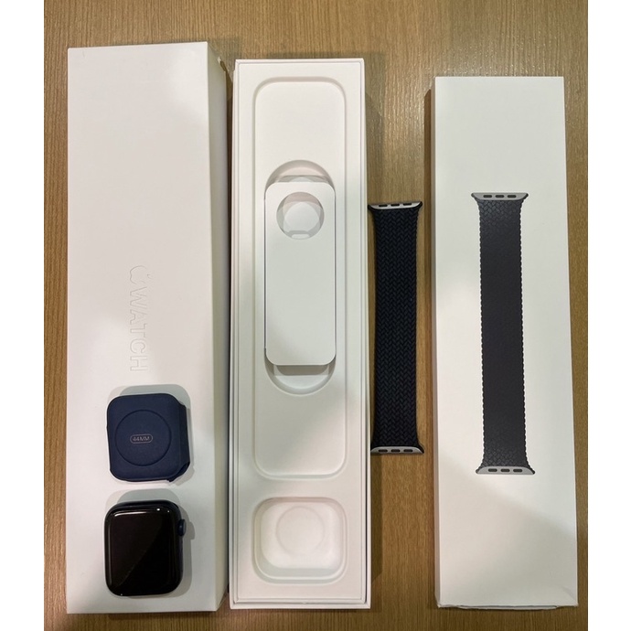 [Apple Watch Series 6] 44mm 藍色 幾乎全新 有血氧偵測功能 附充電線