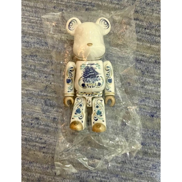 Be@rbrick 20代 青花瓷100%（稀有款）