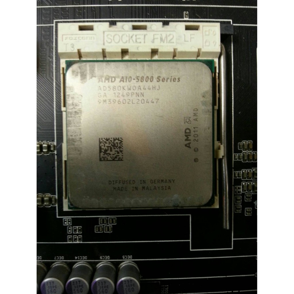 中古良品 AMD CPU A10-5800K (與I5 CPU同等級) + 技嘉 主機板 F2A85X-D3H FM2腳位 DDR3  附檔板 保固一個月