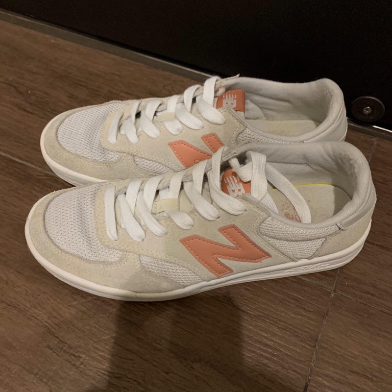 NEW BALANCE NB300 復古休閒鞋 WRT300 白粉