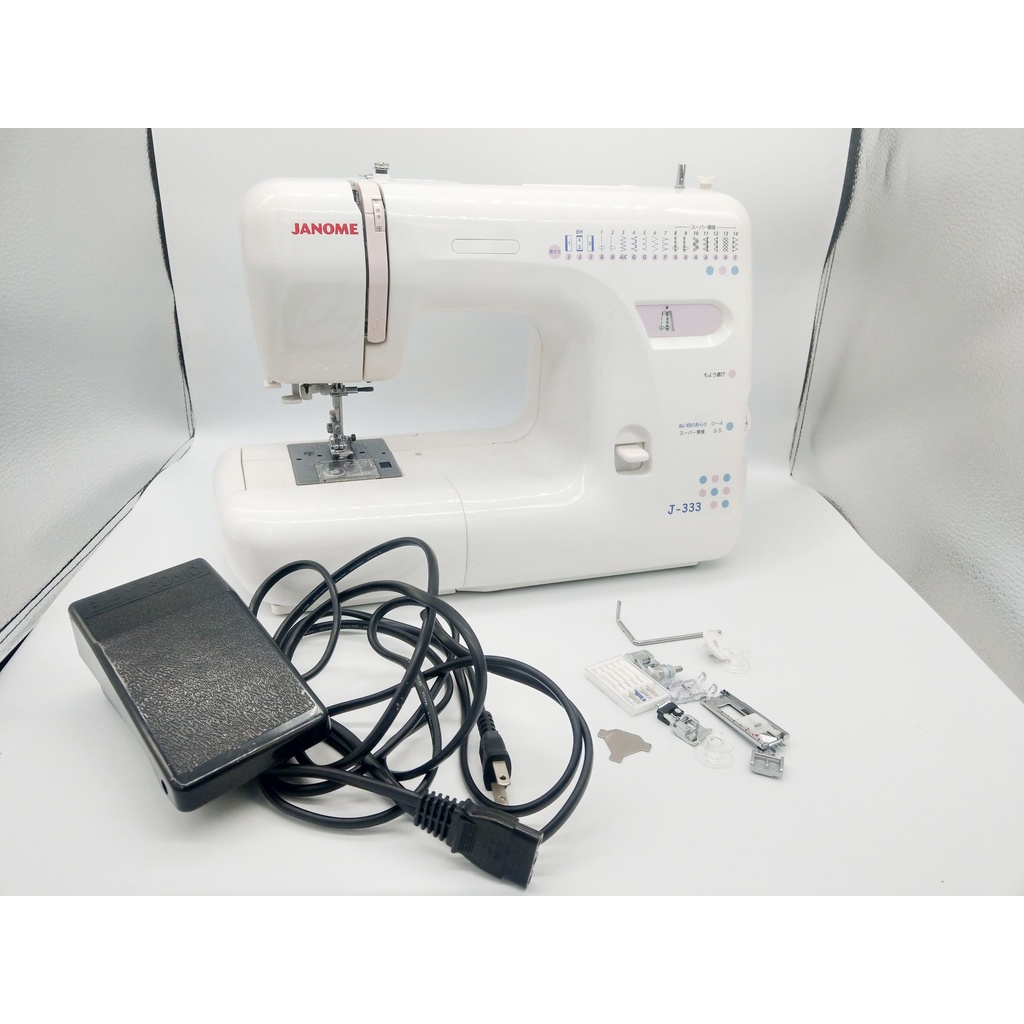 （二手現貨實拍）降價3200車樂美 車縫機 j-333  JANOME 縫紉機 縫衣服必備