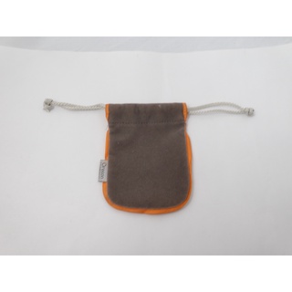 束口袋 麂皮質感 8.8x12.2 cm 奶茶灰棕色 旅行收納袋保護袋手機機能多用途包貼身休閒收納 [2F G-128]