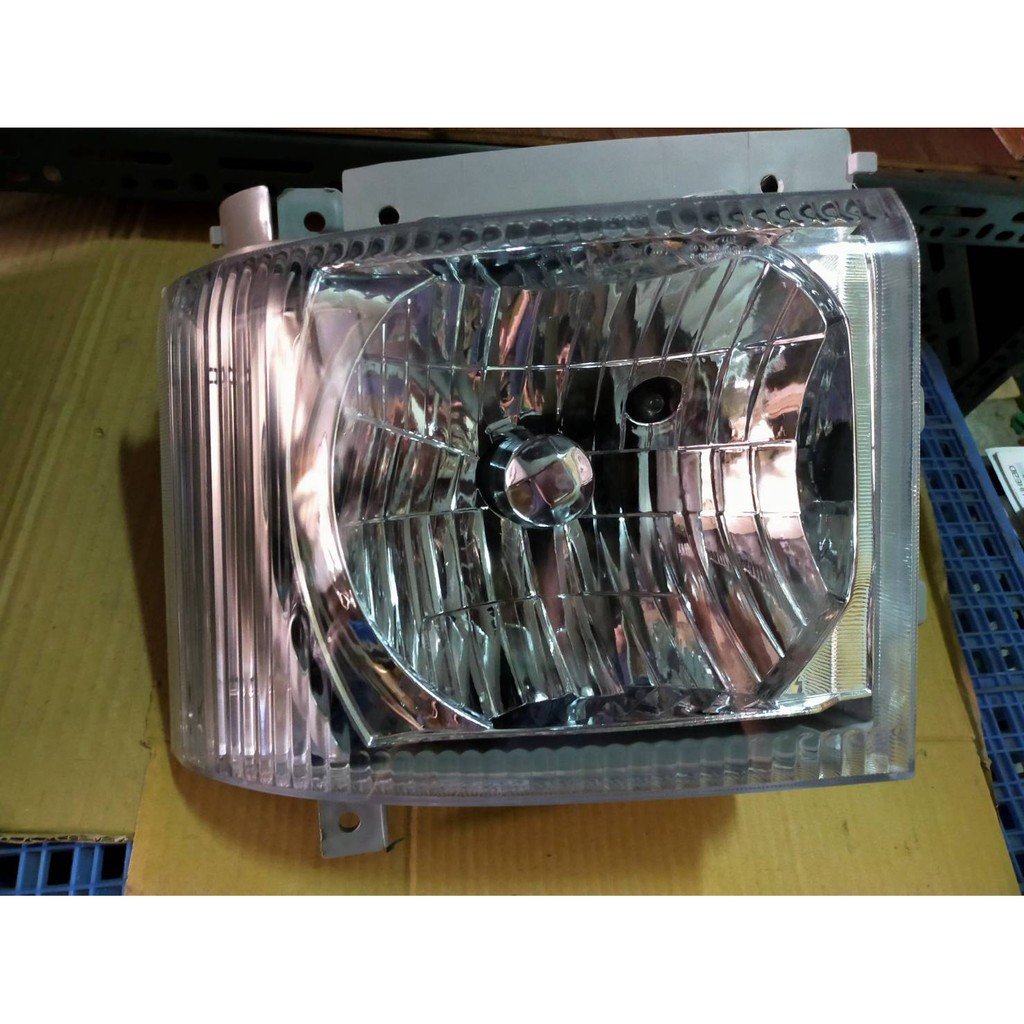 ISUZU 一路發 NLR 2013年 大燈總成 有電調型 含電調馬達 台製
