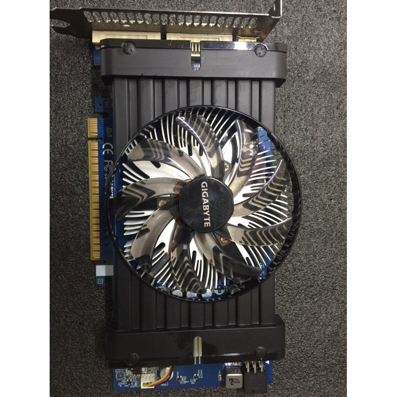 技嘉 gtx550ti 1GD5 額外6pin供電