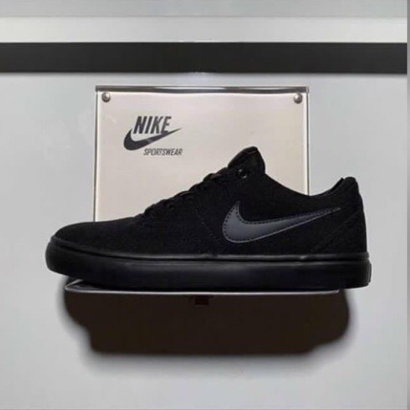 nike sb check solar black