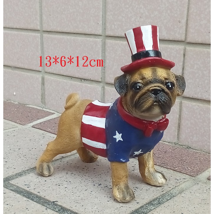 【浪漫349】 單個價 可愛憨憨美國國旗巴哥狗擺飾 雕塑狗模型 波麗材質