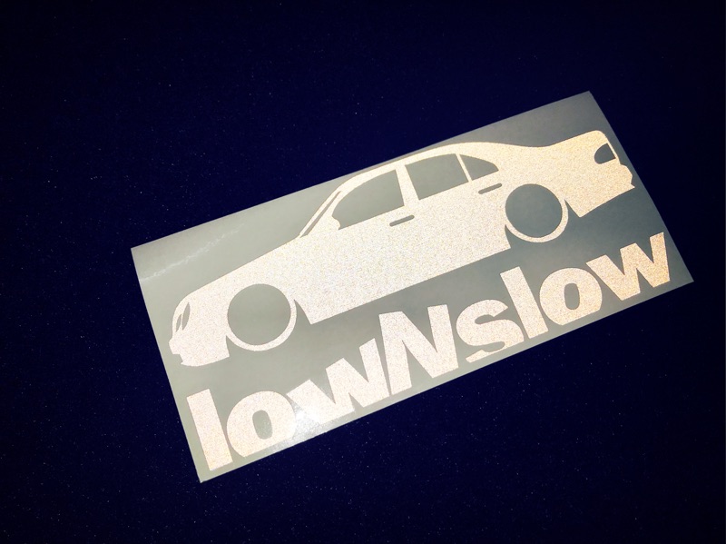 【豆豆彩藝】W04-Benz W210 Low N Slow 簍空防水貼紙 (經典90 潮貼 側貼)