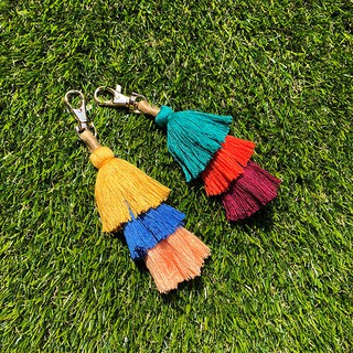 NXS 單束 草編包 手工 掛飾 彩色 毛球 流蘇 吊飾 藤編包 籐編包 民族風 鑰匙圈 度假 海邊
