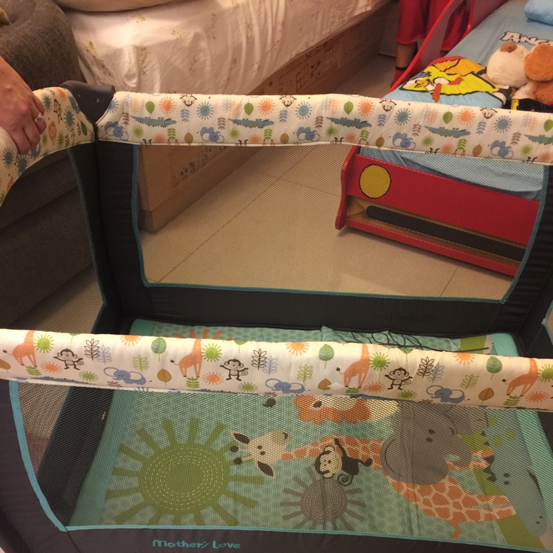 二手mothers love 單層遊戲床 遊戲床 嬰兒遊戲床