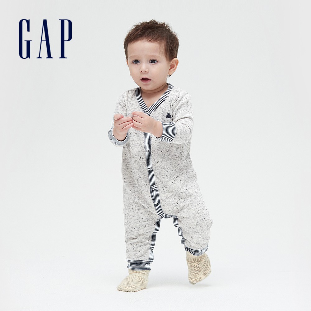 Gap 嬰兒裝 輕柔舒適裝飾邊長袖包屁衣-淺灰色(599929)