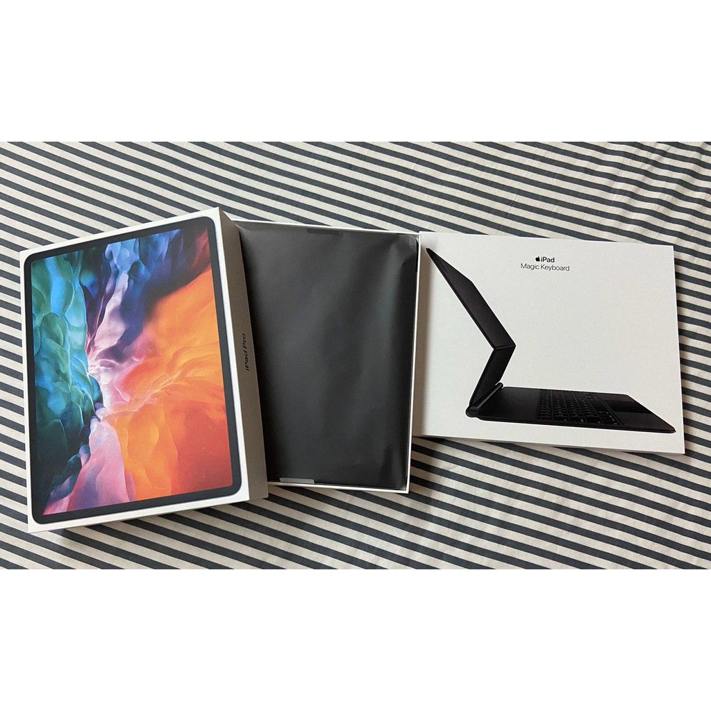 iPad Pro 2020 12.9” 太空灰256G + 巧控鍵盤