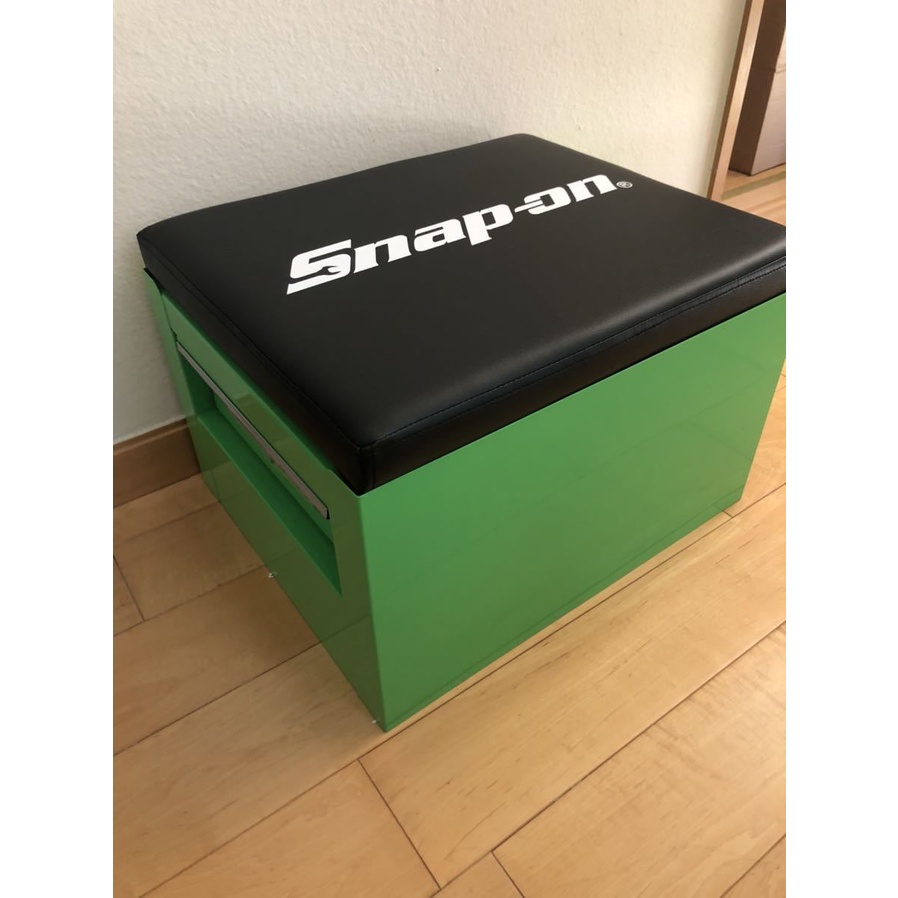 全新品台灣現貨Snap-on坐墊式工具箱(綠色)