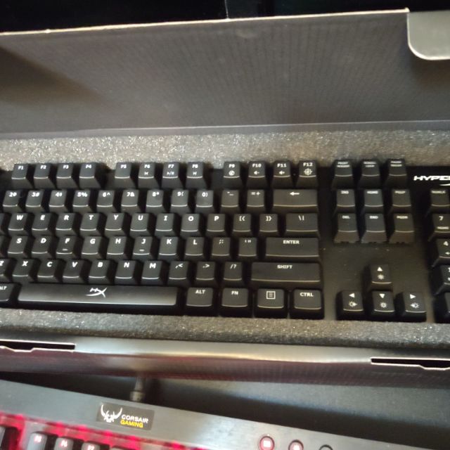 二手hyperx alloy fps鍵盤