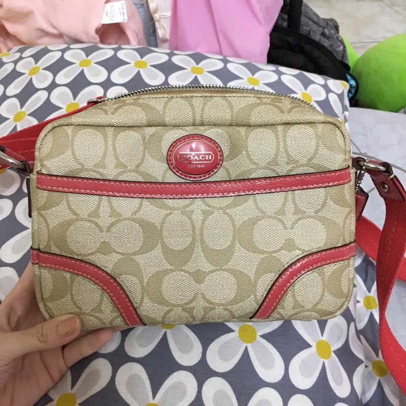 Coach 正品 寬肩帶側背包