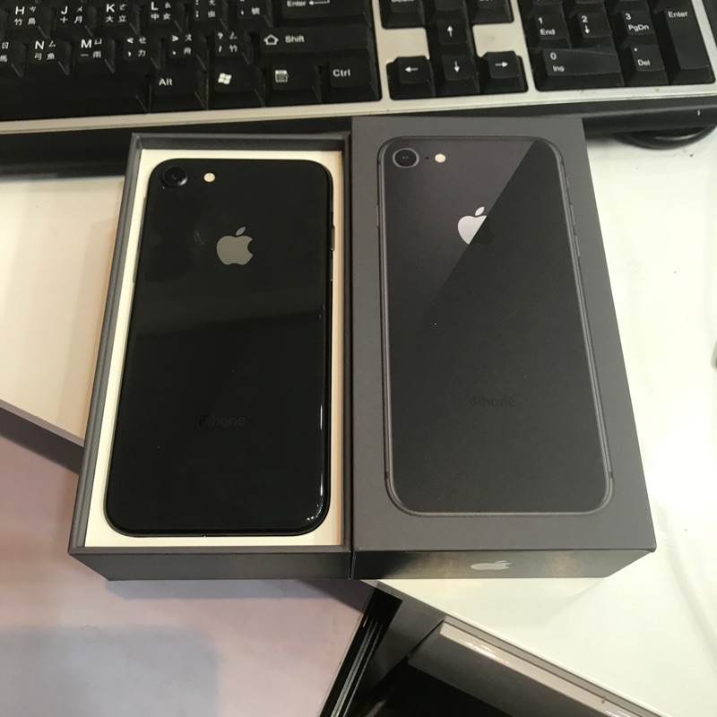 iPhone 8 64gb