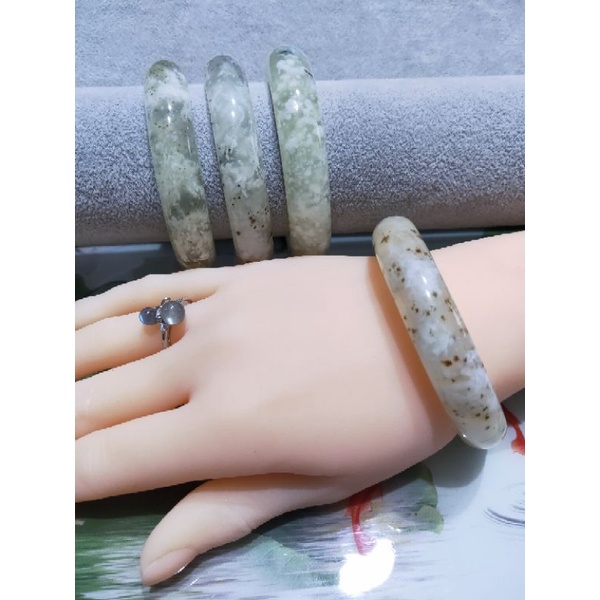 ❄美!天青凍【55.58.59.60.62.64多圈口白冰暴風雪+水草花】岫玉手鐲G124