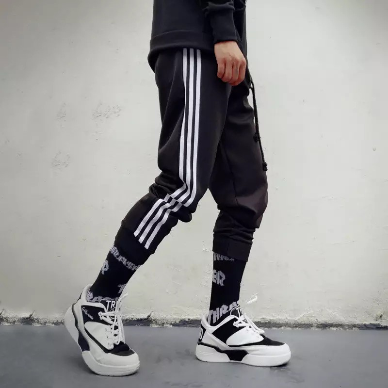 非 Adidas 側邊 三槓 嘻哈人 必備 運動長褲 大尺碼 小尺寸
