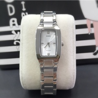 ✨ CASIO 台灣公司貨 ✨酒桶型時尚腕錶 黑色、白色錶面(LTP-1165A-7C2)