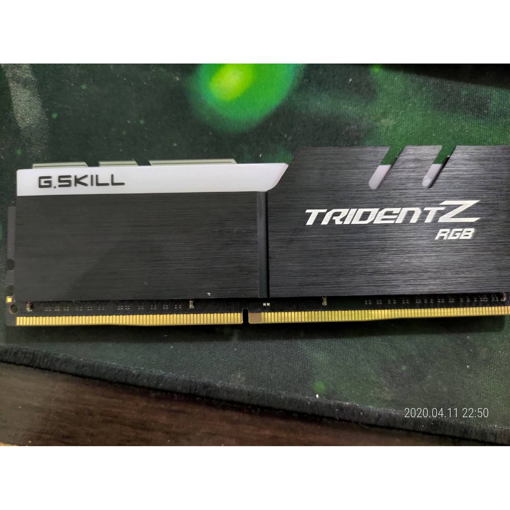 芝奇 DDR4 幻光戟-3000 16GB X2