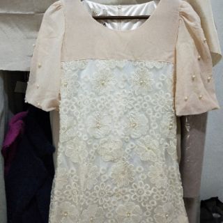 東京著衣YOCO全新婚禮粉杏色蕾絲珍珠雪紡上衣