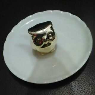 可愛陶瓷白瓷金色貓頭鷹飾品盤子