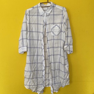 Net白底藍格薄七分袖長版襯衫