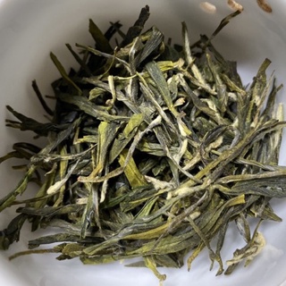 🍃龍井茶唯一產地🍵「三峽龍井茶：手工採菁，鮮活爽口」