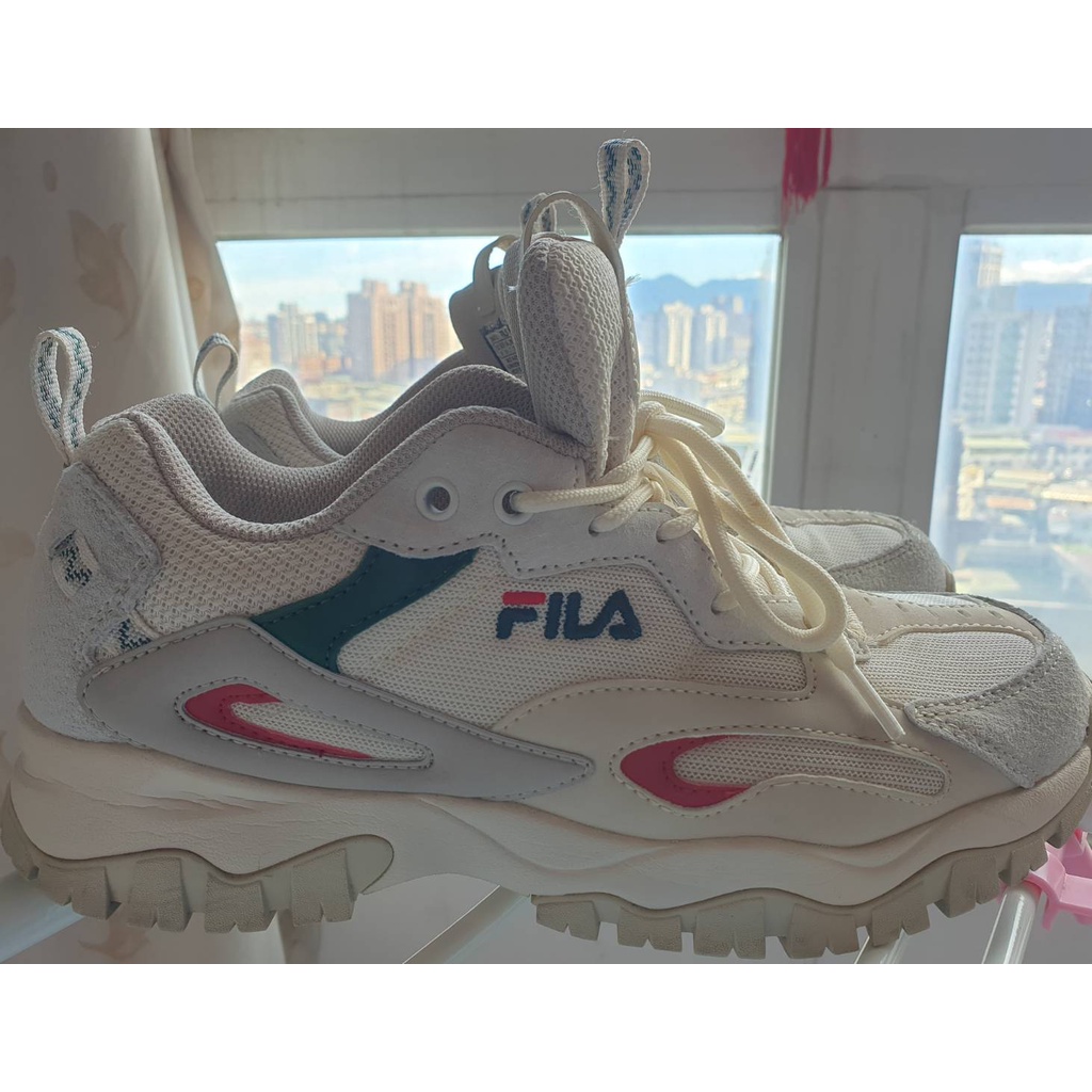 【99%全新】韓版 FILA ray tracer tr2＃奶茶＃運動鞋＃老爺鞋＃紅綠 (US8/EUR41/26cm)