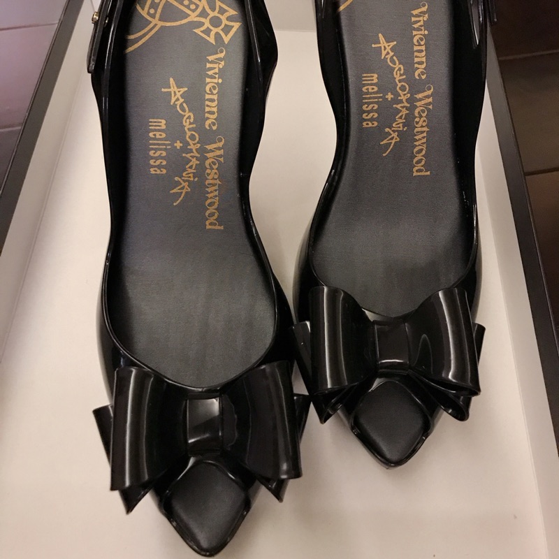 全新正品 降價出清 Melissa + Vivienne Westwood 香香鞋 黑色蝴蝶結露趾高跟鞋 後綁帶