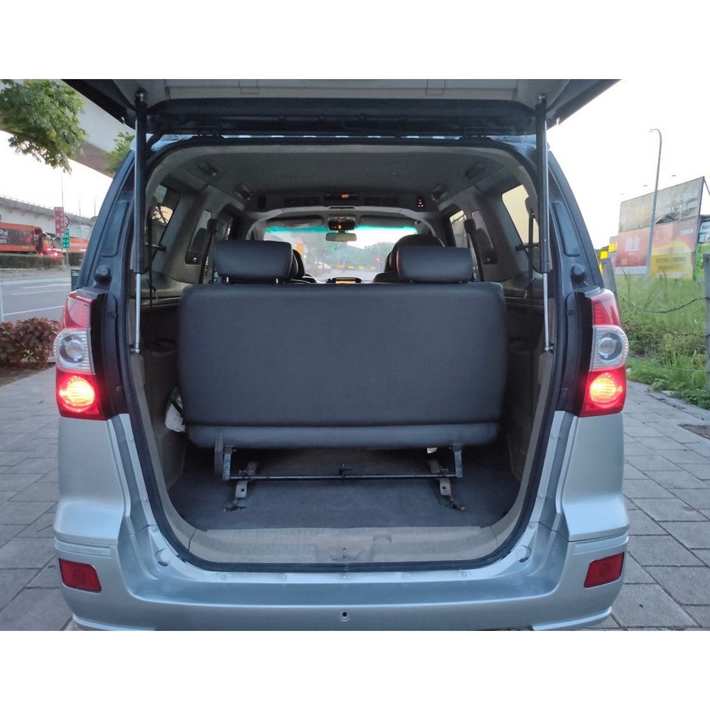 08 Nissan Q Rv 超大空間休旅滿足載貨載人的需求中古車二手車休旅車認證車商用車中古車認證車國產車休旅車