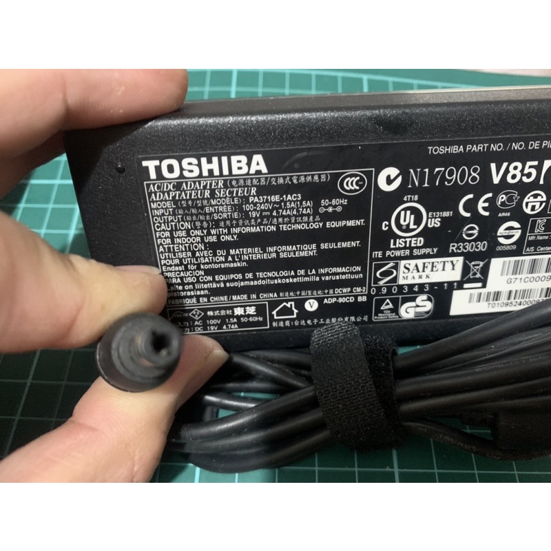 TOSHIBA 原廠變壓器 19V 4.74A 90W 華碩可通用