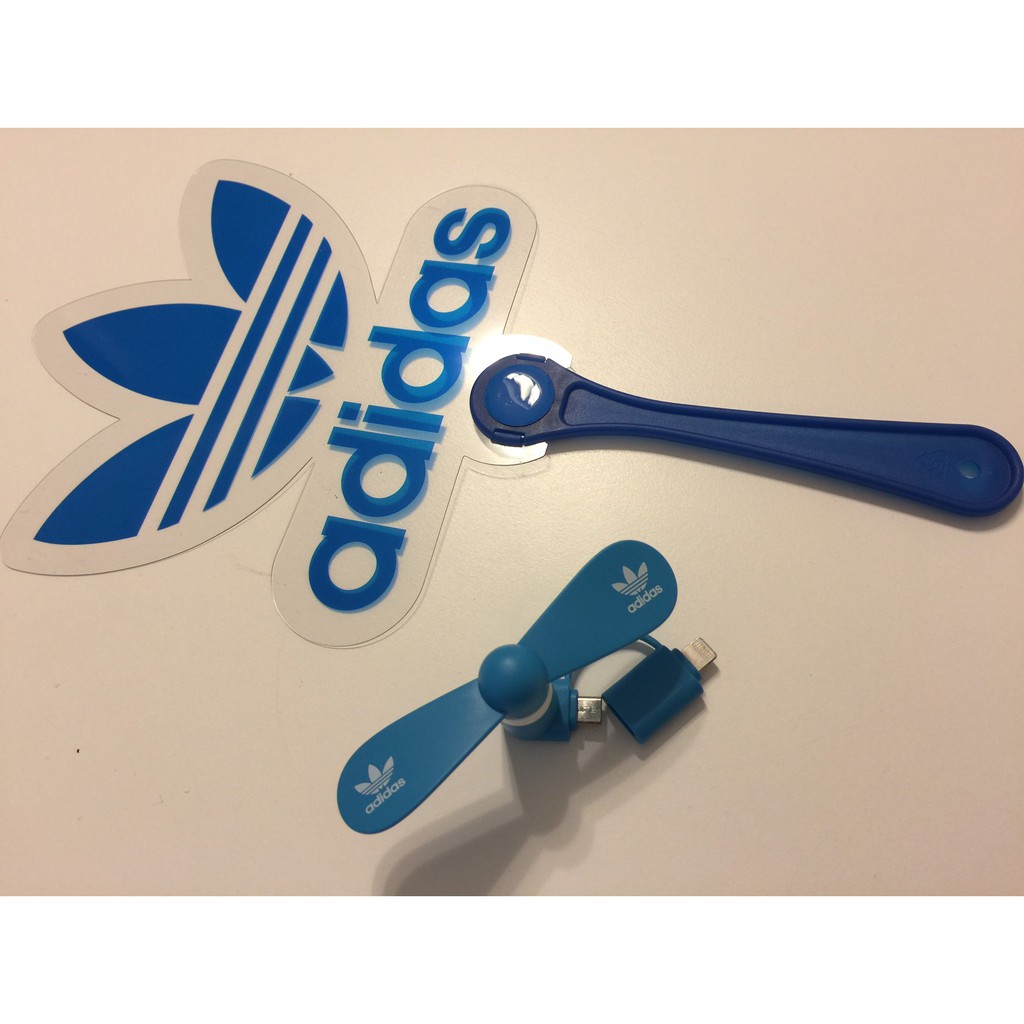 ✨現貨✨【Adidas Originals USB風扇、別針、貼紙、扇子】(附贈托特包一只)