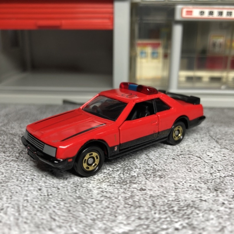 Tomica Nissan skyline 2000 turbo gt es 拆 西部警察