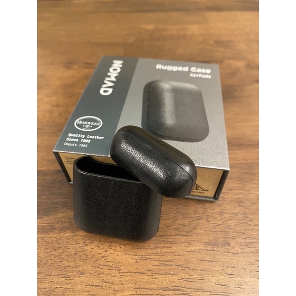 NOMAD AirPods（2代）皮質保護殼 黑