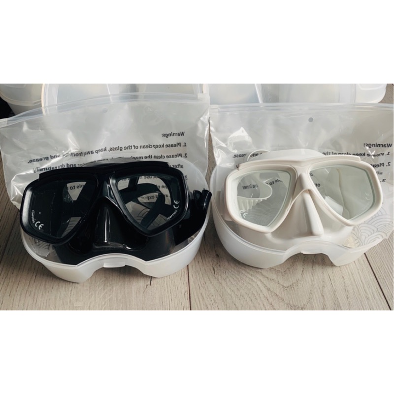 24小時出貨低容積蛙鏡鋼化玻璃自由潛水白色黑色潛水面鏡 蝦皮購物