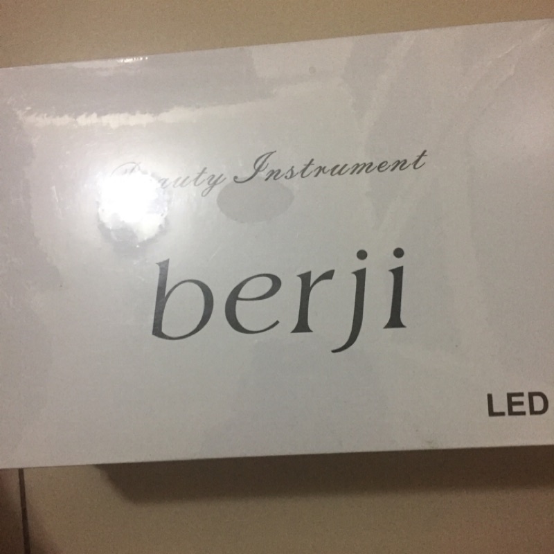 <全新專櫃> Berji LED 美膚時光儀 美容儀