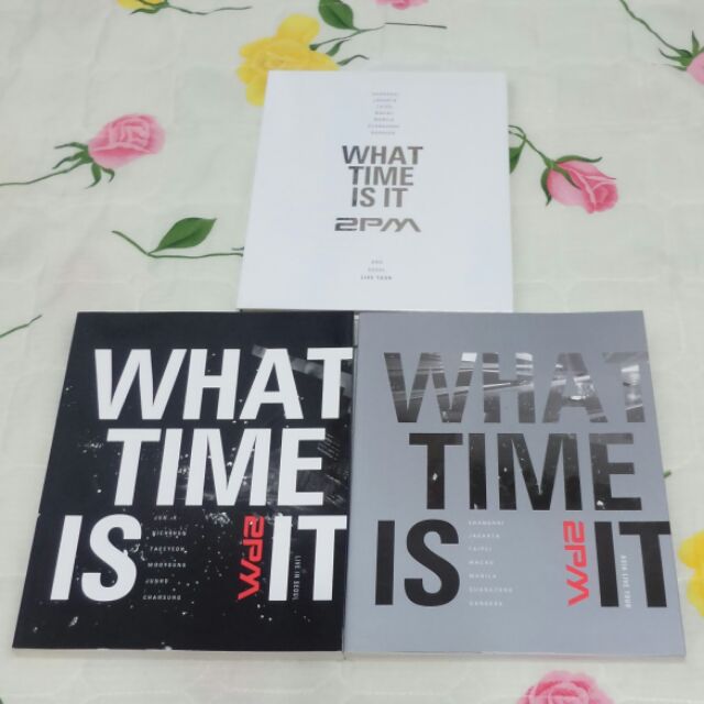 2PM Live Tour "What Time Is It" 韓國版亞巡演唱會精彩書二本，及3片 DVD整組合