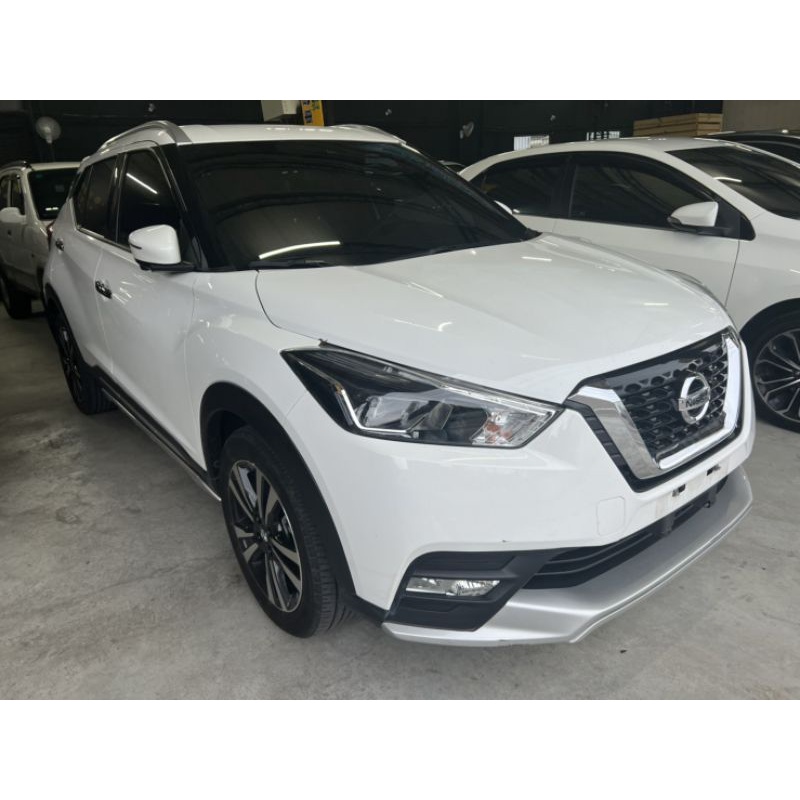 2019 kicks 頂級 售59萬 台中看車 0977366449 陳 自售