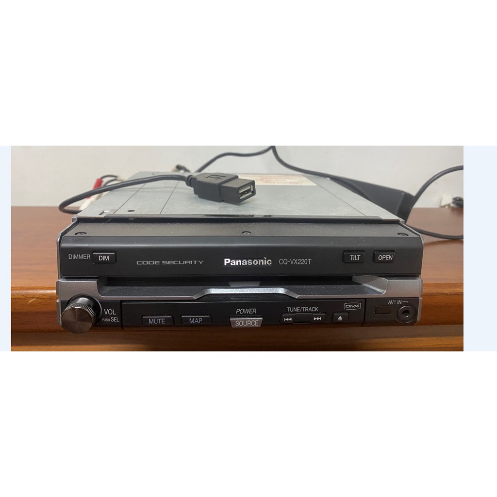 二手Panasonic CQ-VX220T 7吋USB/DVD伸縮螢幕主機，含線組