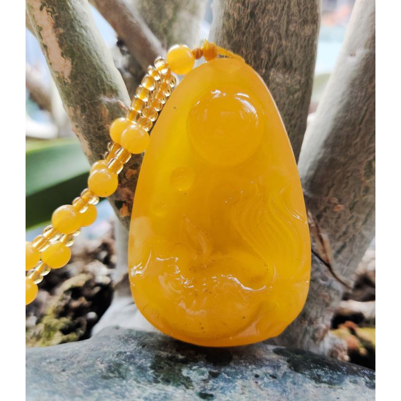 特價優惠 琥珀雞油黃蜜蠟月有魚 餘 雕件掛珠鍊 蝦皮購物