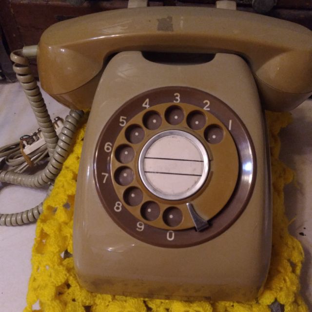 老600型轉盤電話(含手工毛線墊子)