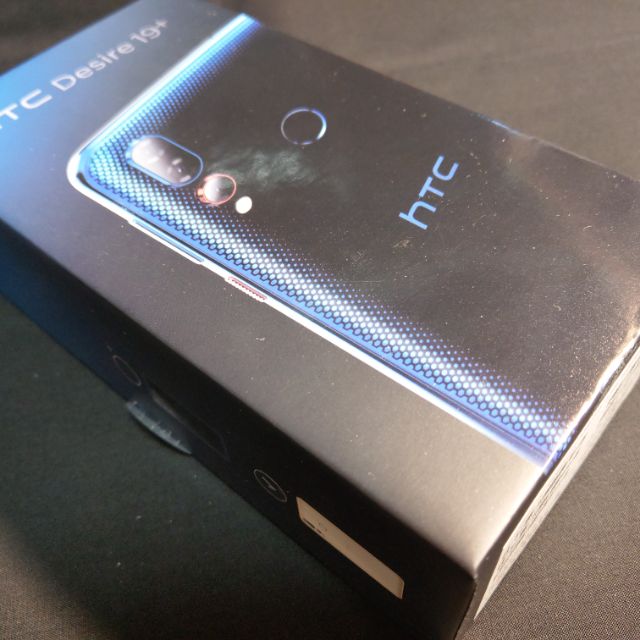 HTC Desire 19+ 全新未使用