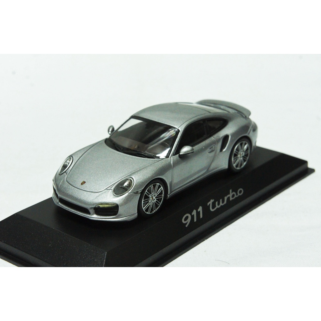 【超值特價】保時捷原廠 1:43 Minichamps Porsche 911 Turbo 991 2013 銀色