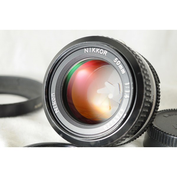 超美品 Nikon Ai NIKKOR 50mm F1.4 底片 聖誕 交換禮物 含原廠金屬HN-1遮光罩