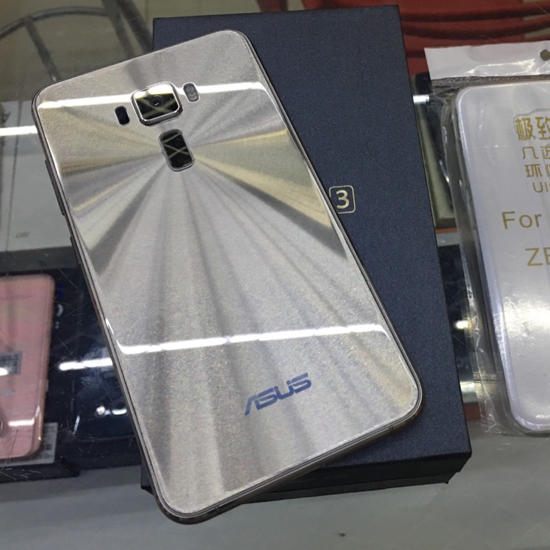 %95新 Asus ZenFone3 ZE552KL 5.5寸 4+64G 二手機 實體店 台中  保固一個月