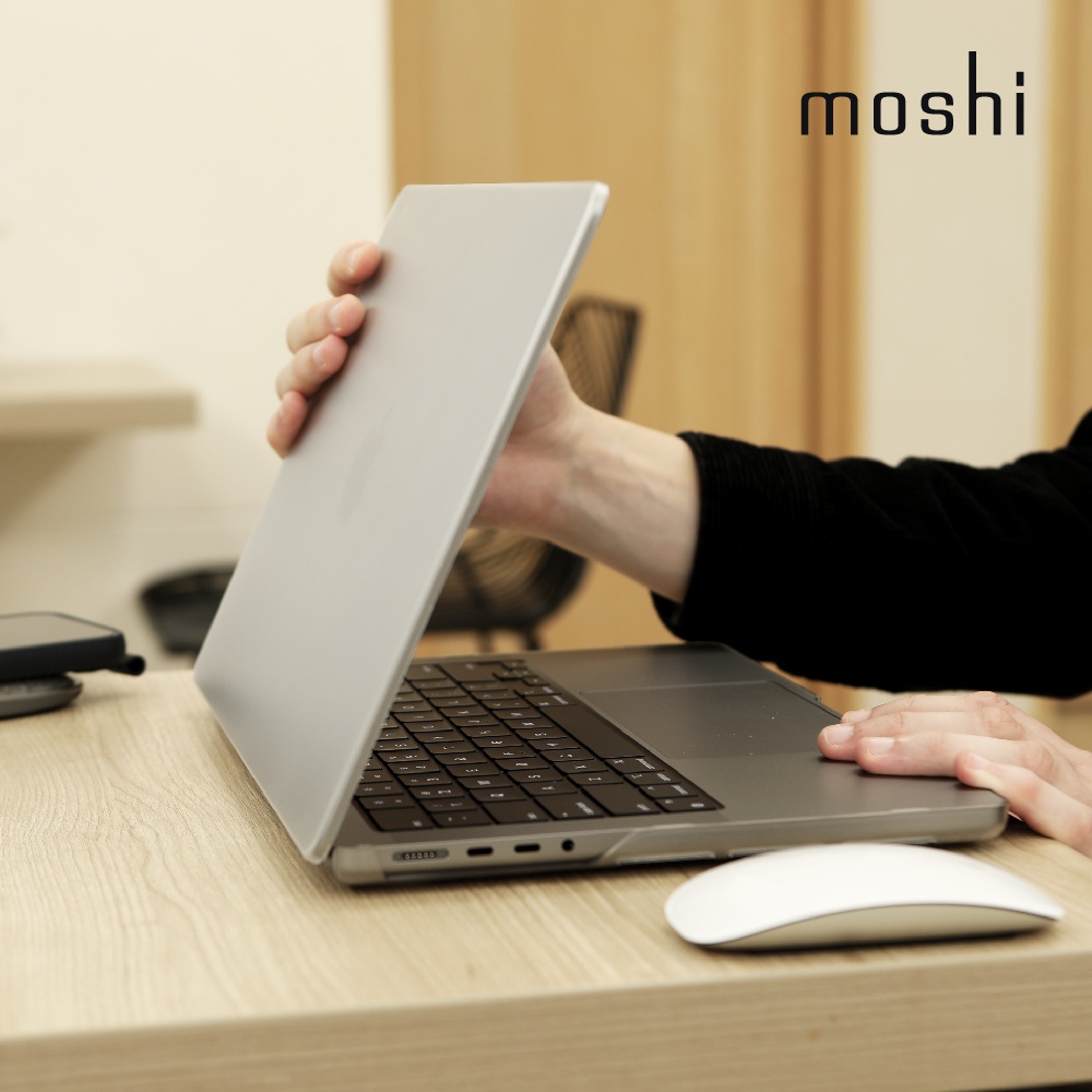 Moshi iGlaze 輕薄防刮 2017 MacBook Pro 15吋  保護殼, 透明