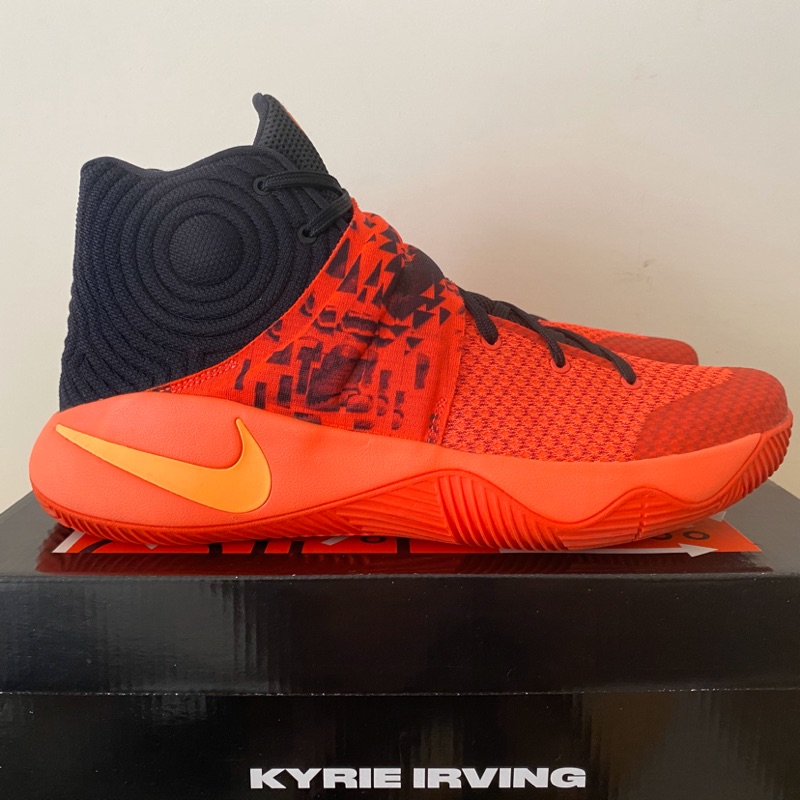 Nike Kyrie 2 EP 籃球鞋 滅火器 irving 騎士 籃網 US11 絕版籃球鞋