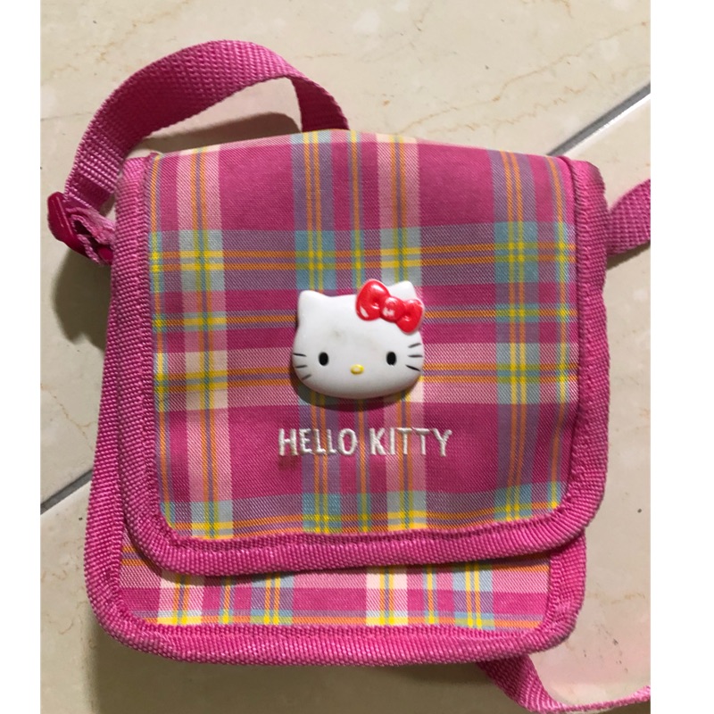 KT 凱蒂貓 HELLO KITTY 格子背包 可斜背 單肩背 兒童 女童 實品質感非常好 日本帶回 原價：990元