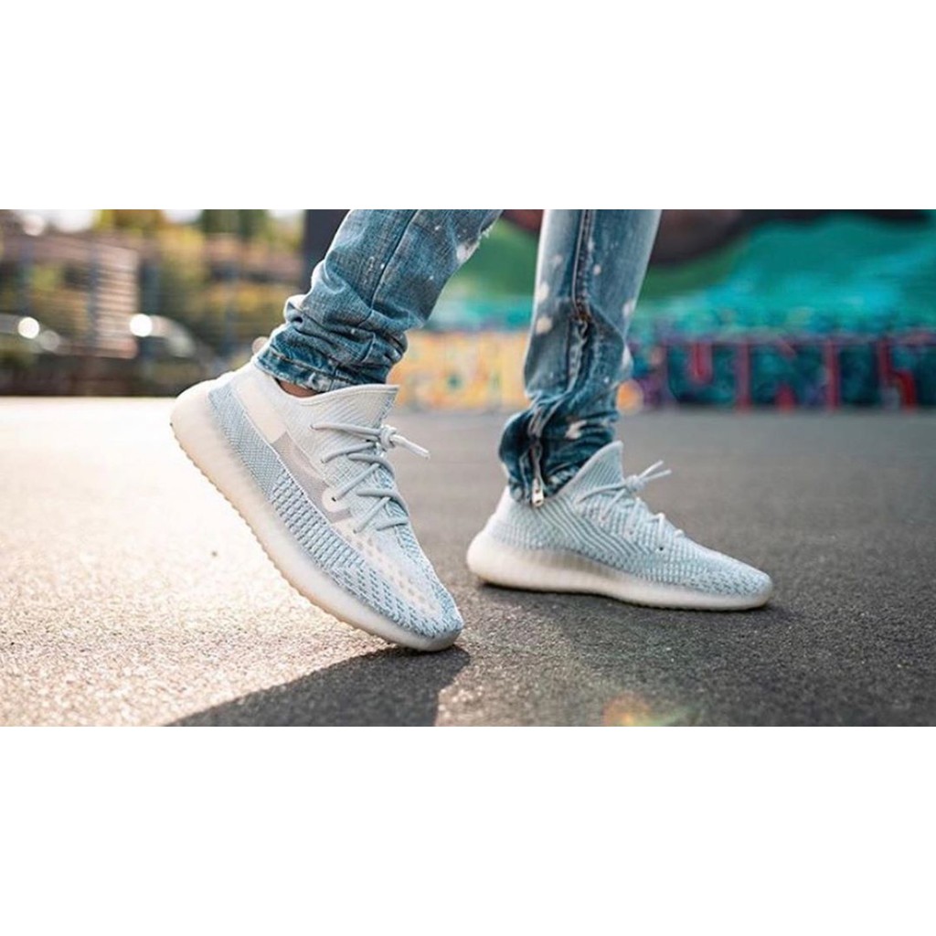 yeezy 350 v2 white cloud